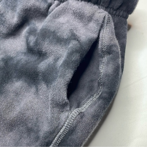 Old navy bundle lot# 2 pair pants - Picture 8 of 10